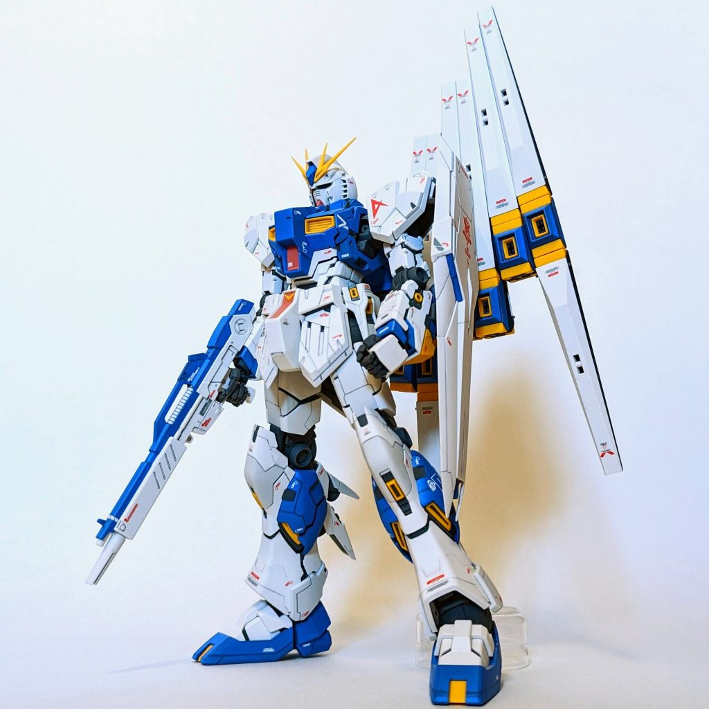 MG 1/100 νガンダム Ver.ka　前面赤はもちろんシャアピンク。淡い色が好きだ～🤤