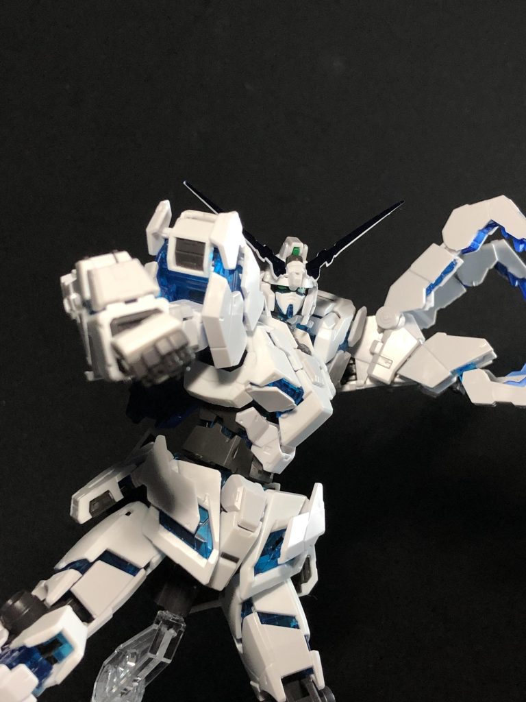 アームドアーマーVNでネオ・ジオングを鷲掴みするシーン