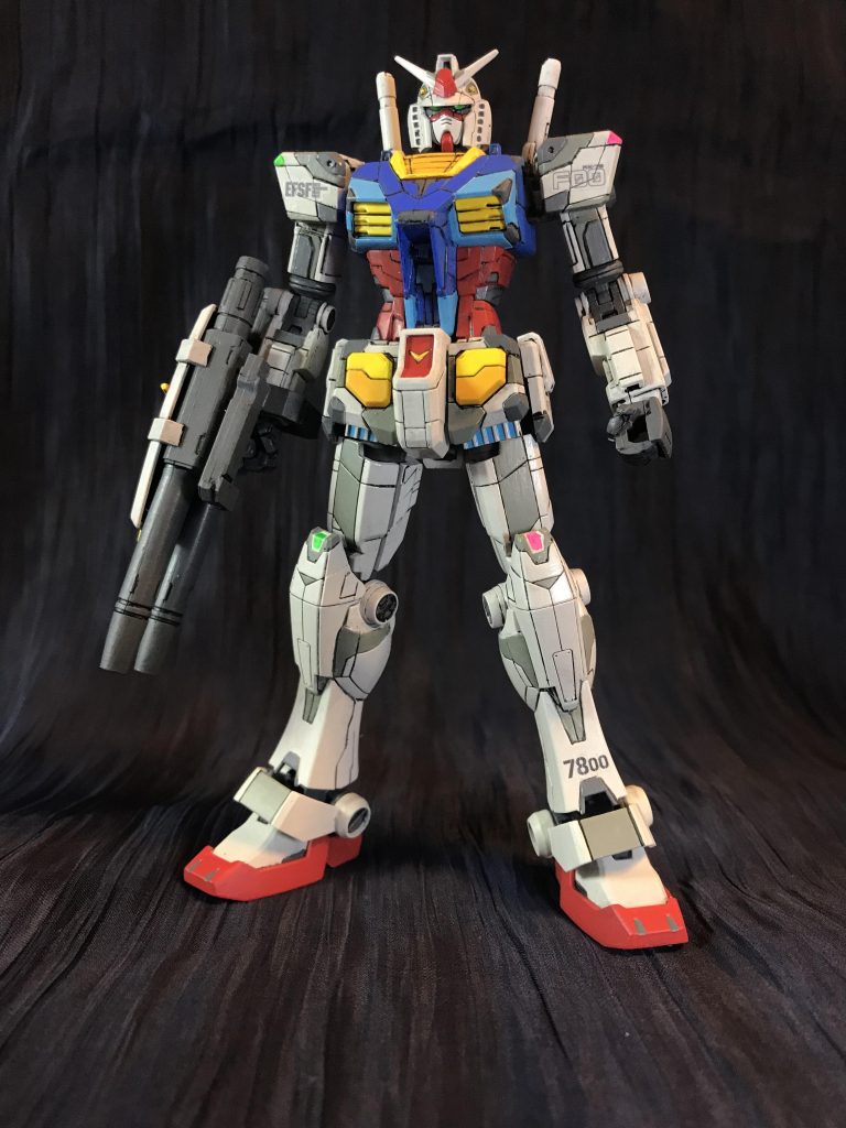 東京湾に現れた巨大生物を撃退したり、妖星を押し返したり、秘密結社の巨大ロボに唐竹割りをしたりしていたという目撃情報がネットに上がっていますが公式では「全てフェイクニュースです」という見解となっているようです。ヨコハマガンダム 歩いてる 見たで検索すると出てくるという噂です。