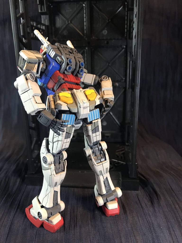 ああ、アムロ、パンツ見えてる、、、!以上です、それではまた!