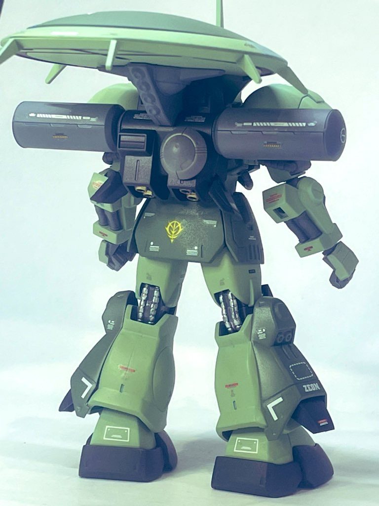 元がハイザックなだけあってだいぶ古いキットですがオリジナルランナーも多く装備はだいぶ変わった作りで面白かったです。