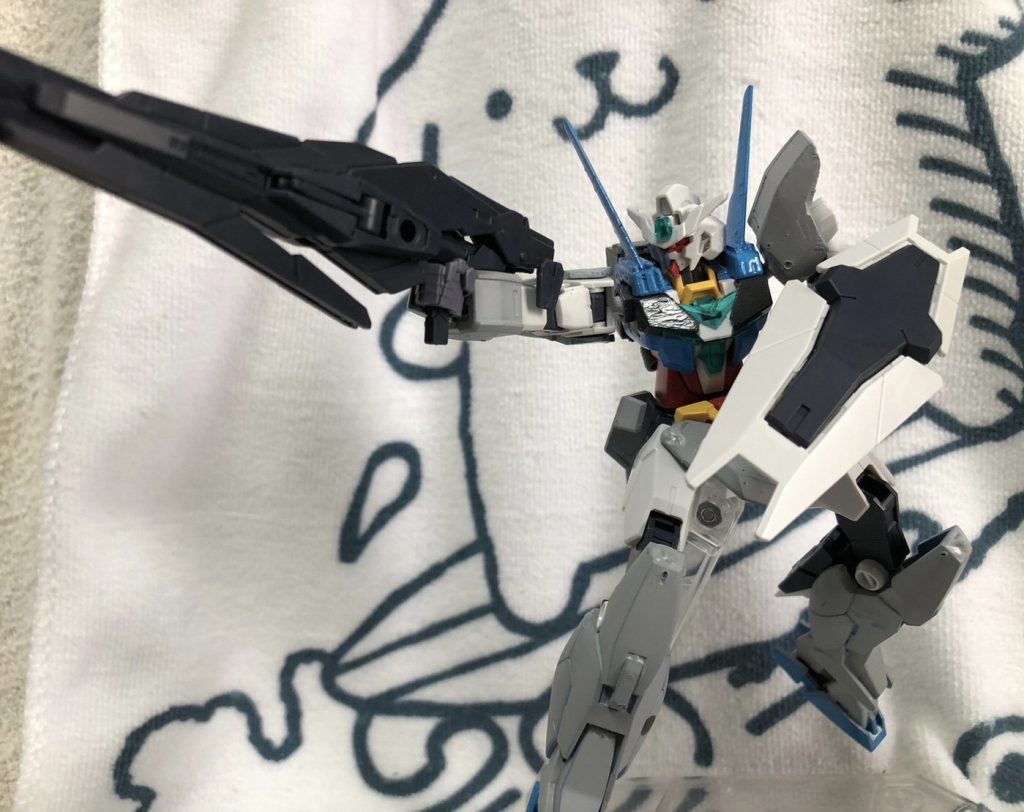 ライフルの部に関して、ユーラヴェンからそのまま取りました。重いけどSEED撃ち可能。公式がOタイプのポーズこれなので真似しました。