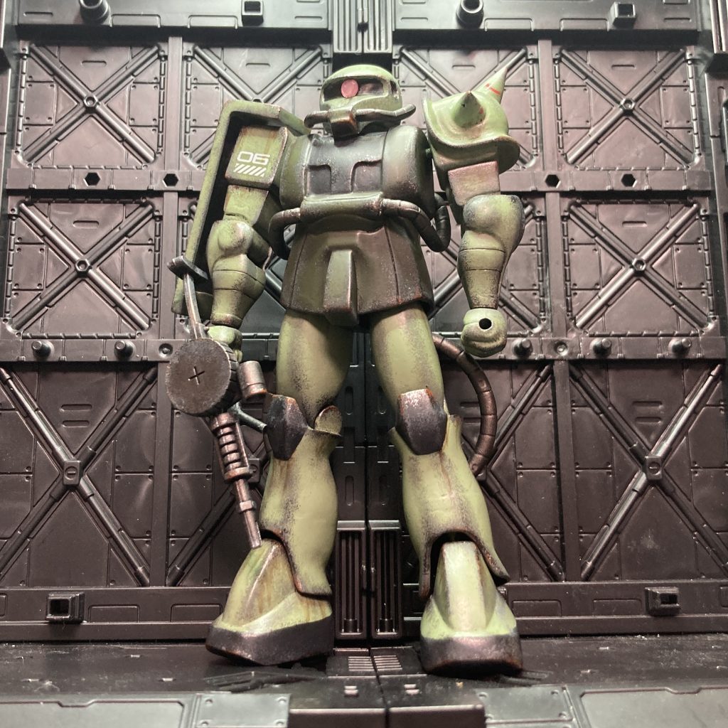 百均のディスプレイベース（2個連結）にて。