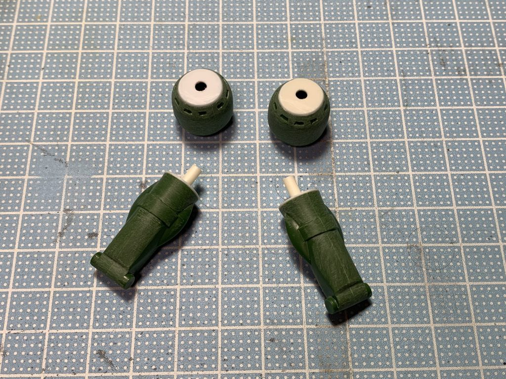 太ももでロール軸を追加。