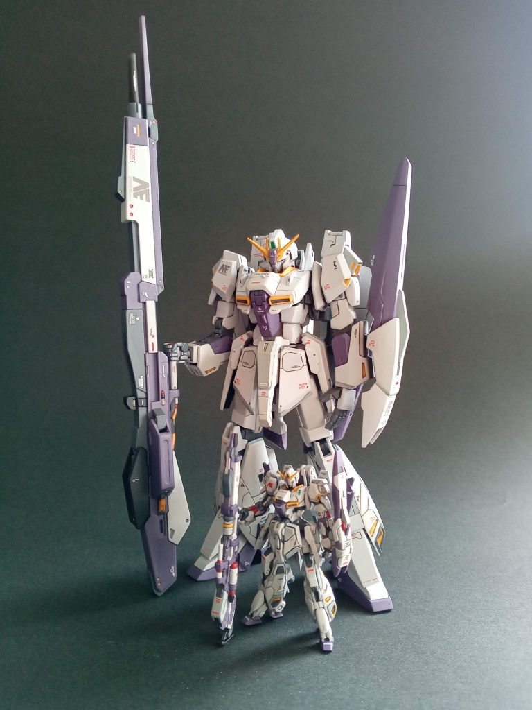 配色の参考にしたHGリヴァイブ版ZのストライクZver.HGより塗分けパターンが多いので、配色を考えるのに苦労しましたが、そこがアーティファクトのいいところですね!HGリヴァイブ版Z→https://gumpla.jp/hg/1083727