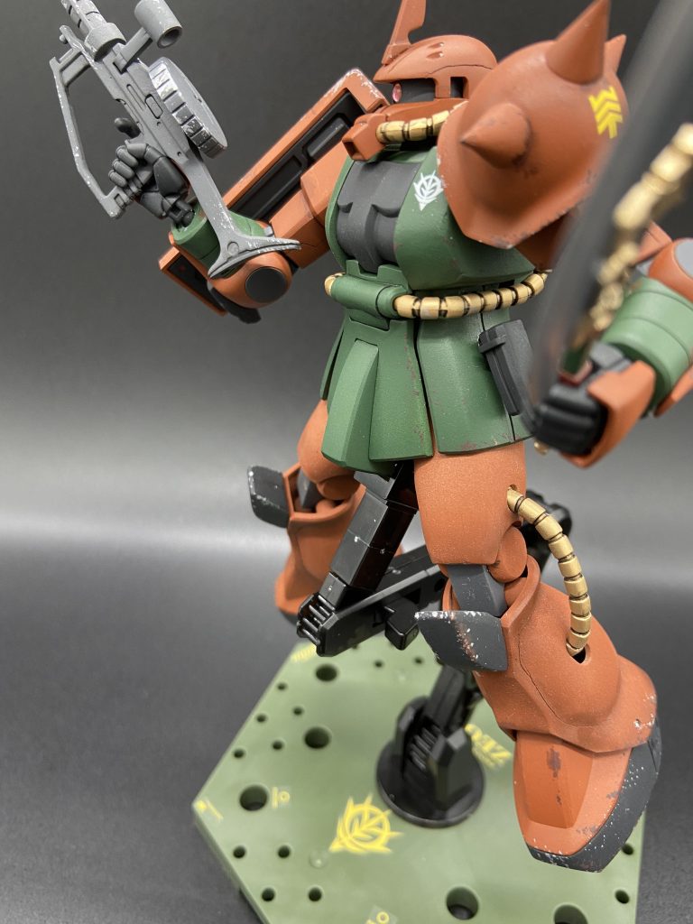 ザクⅡ ガルマ専用機–4枚目/制作者：MIKA