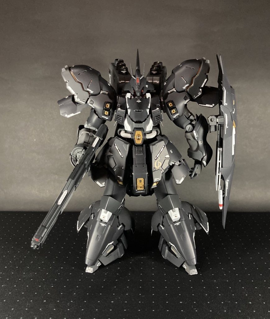 今回のブラックは単色ではないので、とても深みのあるブラックになっています!