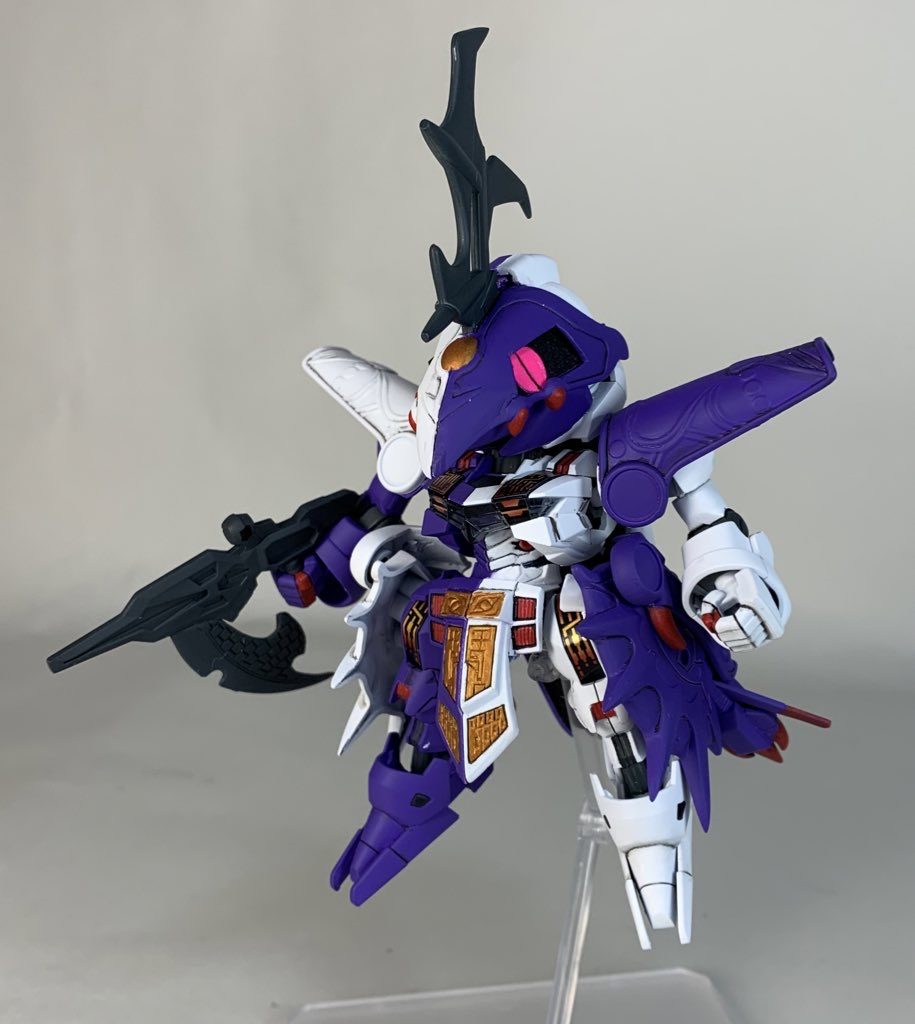 ガンダム・エアリアルの大気圏専用パーツ装着型である。このインプルースパーツにより、エアリアルの重力下での操縦性は無重力空間と大差ない物となる。