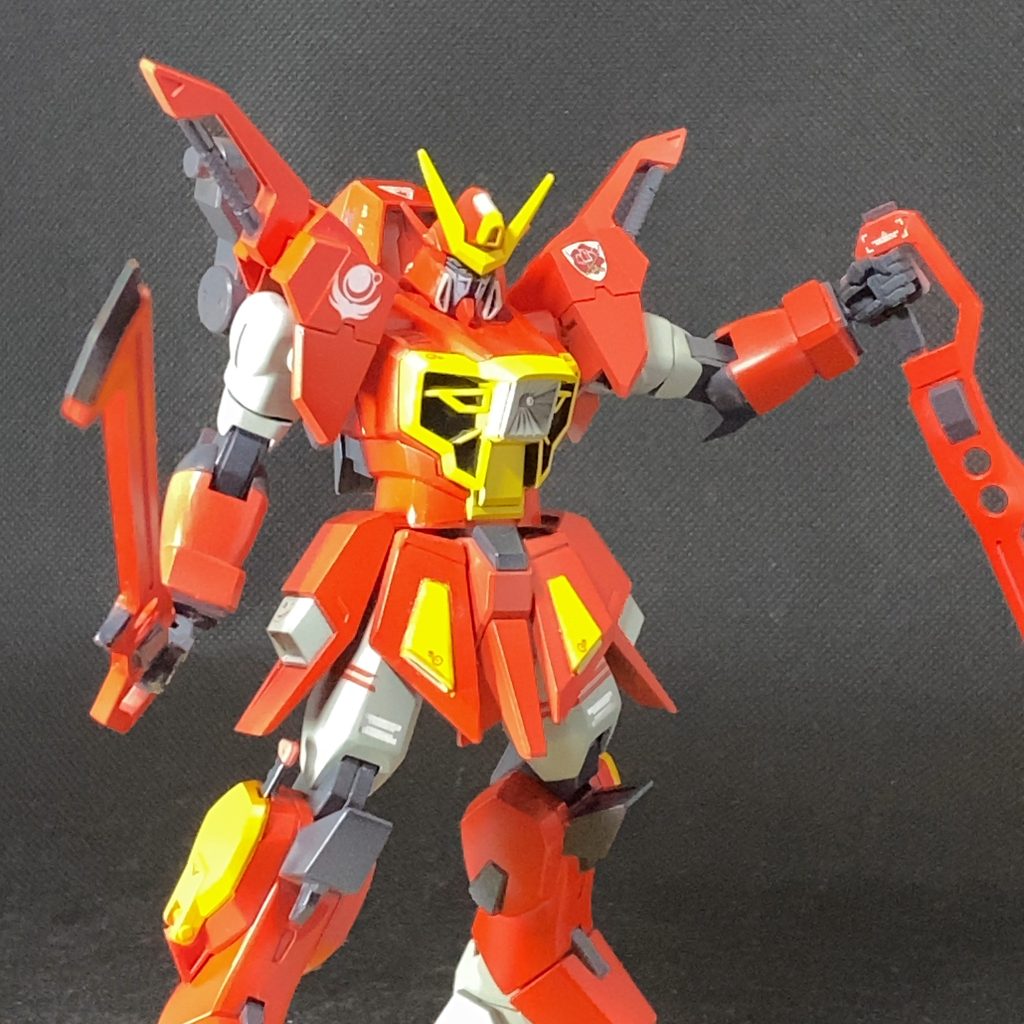 使用塗料 ラッカー塗料使用 一部エナメル本体赤部分 クレオス シャインレッド本体黄部分 クレオス 329イエロー本体灰部分 クレオス ガルクレー関節部分等 ガイア メカサフスーパーヘビィ胴体黒部分 タミヤ エナメルフラットブラック台座ガイア Exホワイト マイスターレッド マイスターイエロー