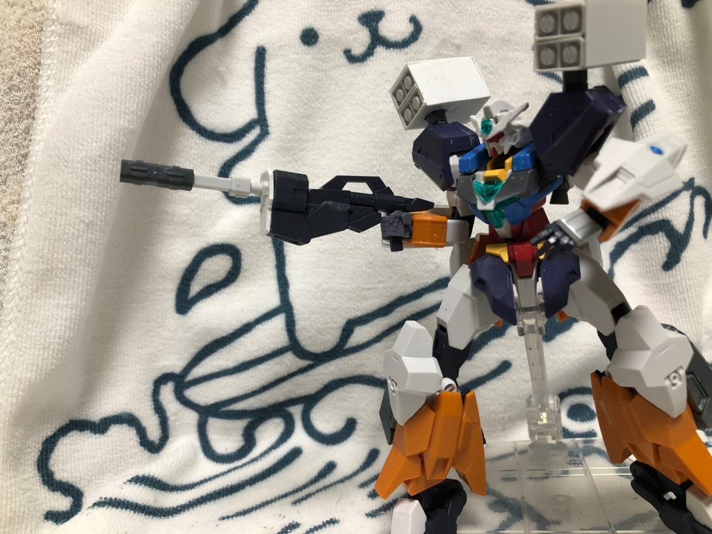 武器はジュピターヴガンダムのガトリングを切り抜きバトルアームのパーツを使い作成。