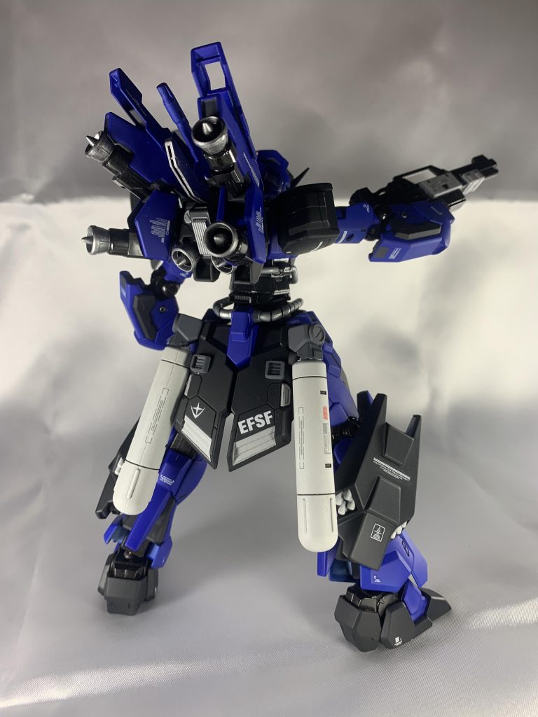 武装はバルギルのビーム・ライフル。