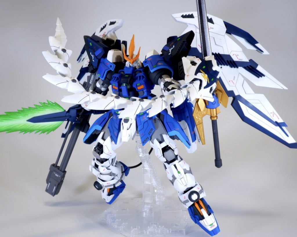 シールド&ヒートロッドシールドは余ったパーツを付けて少しアレンジしています。