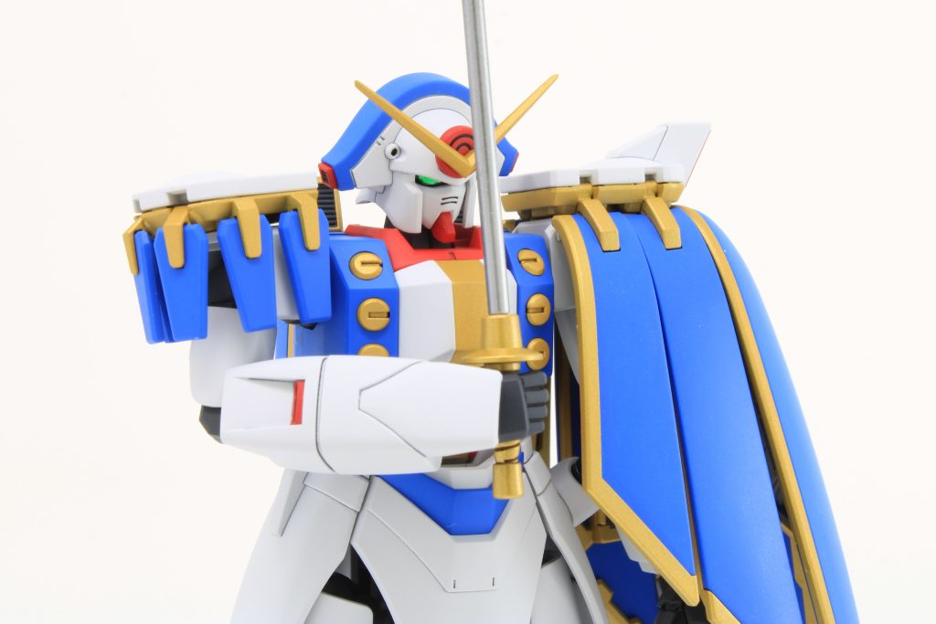 シュバリエサーベルは設定では実剣なのでプラ棒から作りました