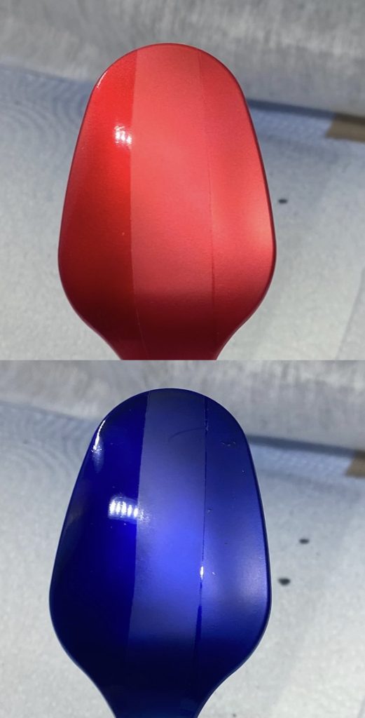 ちなみに、キャンディ塗装の仕上げ方法でどれくらい違いがあるかですが、写真左から光沢→艶消し→半光沢と結構違いがでたように見えます。※肉眼だともう少し違いがわかりやすいです。