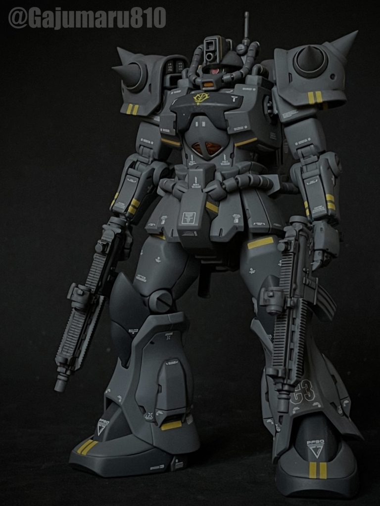 両手にマシンガンを。