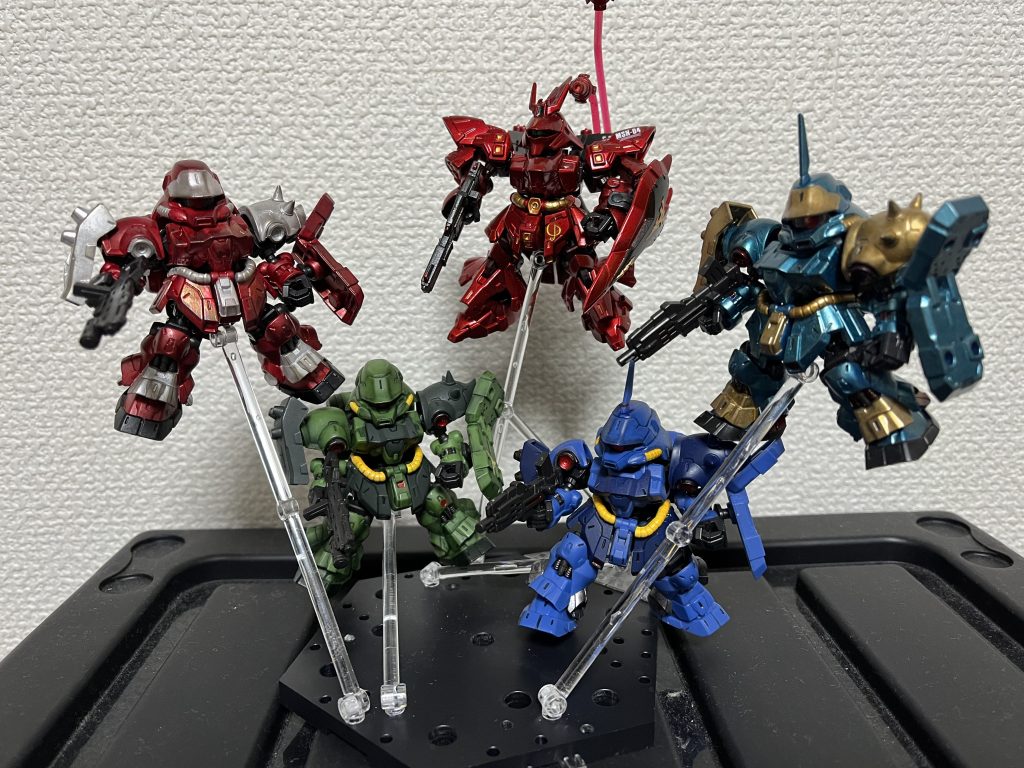 もう2機ギラドーガ確保済みなのは内緒…同じシリーズでジェガン出してくれないかな？少なくとも5機は買うよ？リガズィとヤクトも！