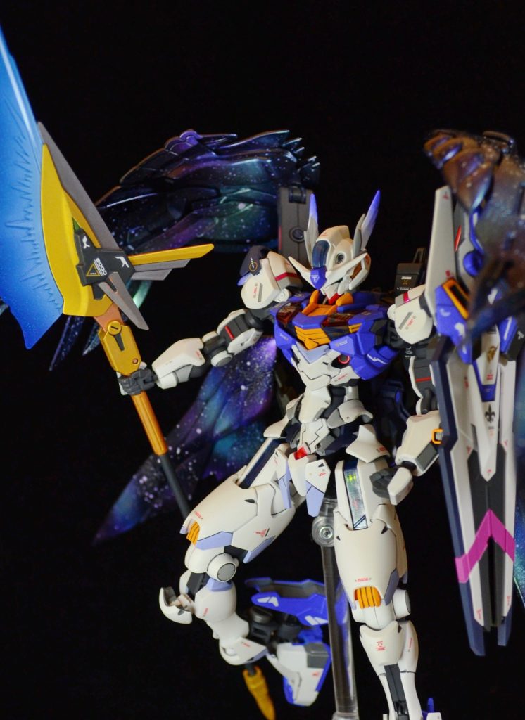 全体像。オリジナルエアリアルより腹部パーツの追加、脚部延長により頭身バランスを改善