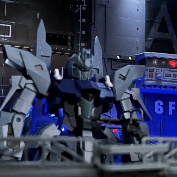 AE & 地球🌏連邦軍ロンド•ベル部隊ネェルアーガマ内MS格納庫ジオラマ