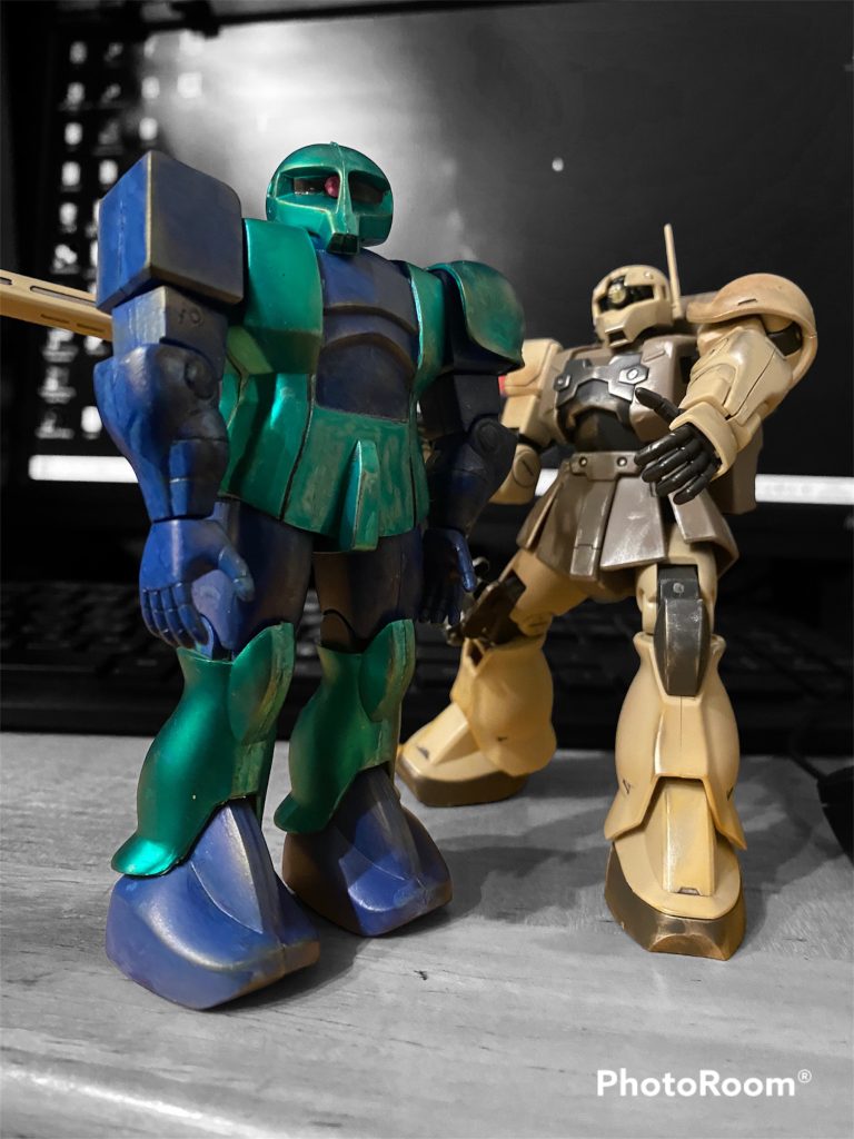 HGのザクスナイパーとの比較写真