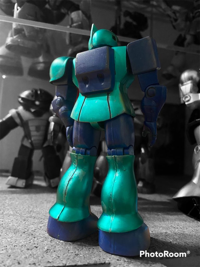 去年の今頃の作品です。まだまだ合わせ目が甘い。