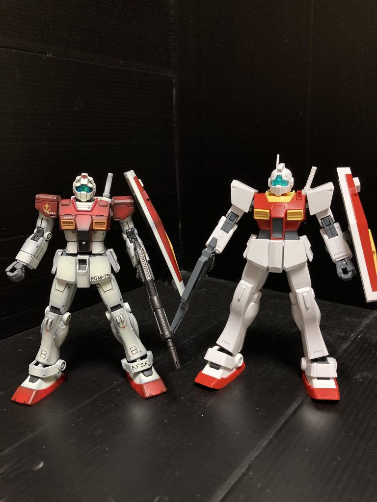  hgジムIIと比較スケールは同じだけど腰の位置や太さが違いますね😅GMスカイ作る予定で購入したジムIIんー🤔オリジンとジムIIをミキシングかなぁちょっと時間かかりそうですね💦