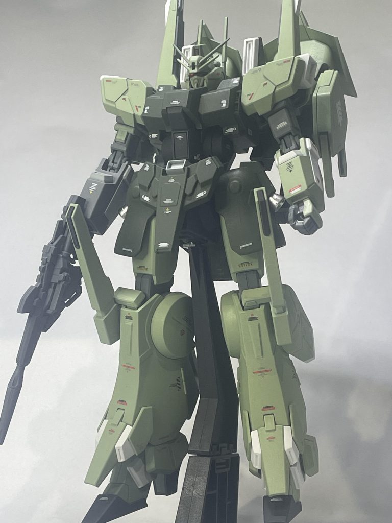 HG シルヴァ・バレト・サプレッサー。ガンダムNT放送を記念して制作。ガランシェール所属という事なのでクシャトリヤカラーに全塗装しました。