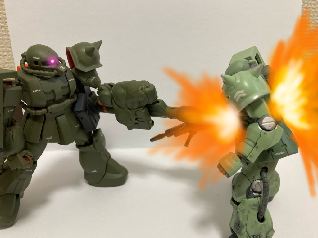 「オラァ！コイツを食らいな！」