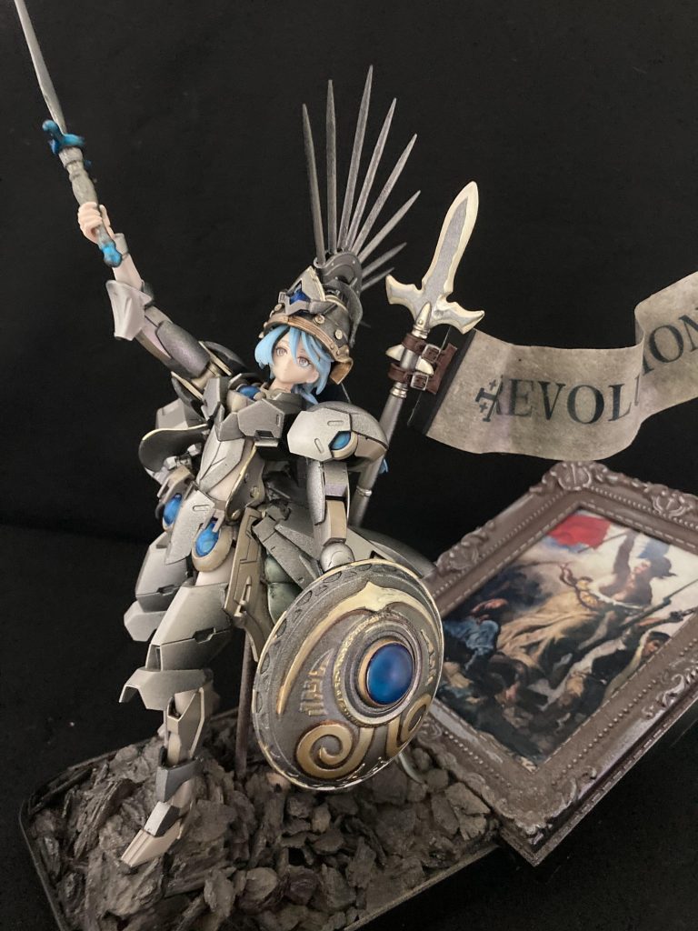 ウチにあった、とにかく甲冑みたいなパーツや武器、騎士アイテムをかき集めて、