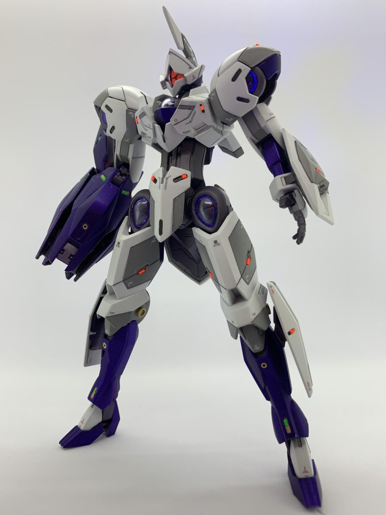 艶消しキャンディ塗装で紫を塗装下地はファレホのクローム、クリアはシタデルカラーのクリアパープルとブルーで調色。