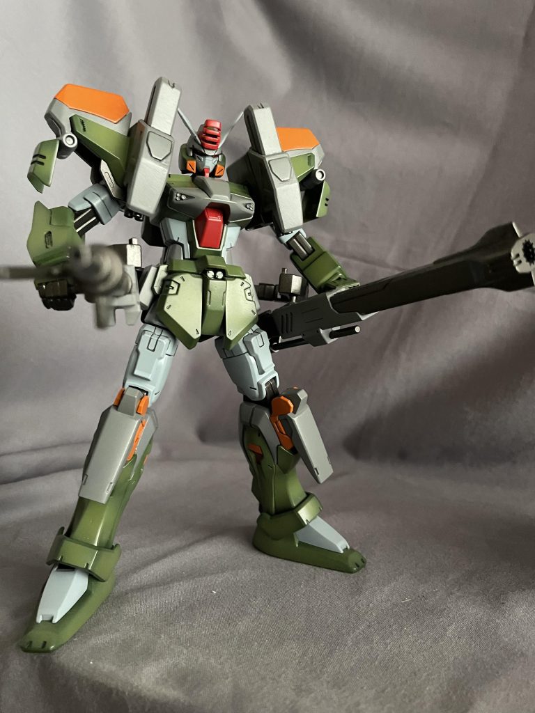 vsアストレイという、SEEDのサイドストーリーからのキット化なんですが、実はあまり知りません(笑)当初、ヴェルデバスターってタイトルにしてたんですが、箱をよく見るとヘイルバスターでした💦ヴェルデはスターゲイザーのアレでしたね(爆)