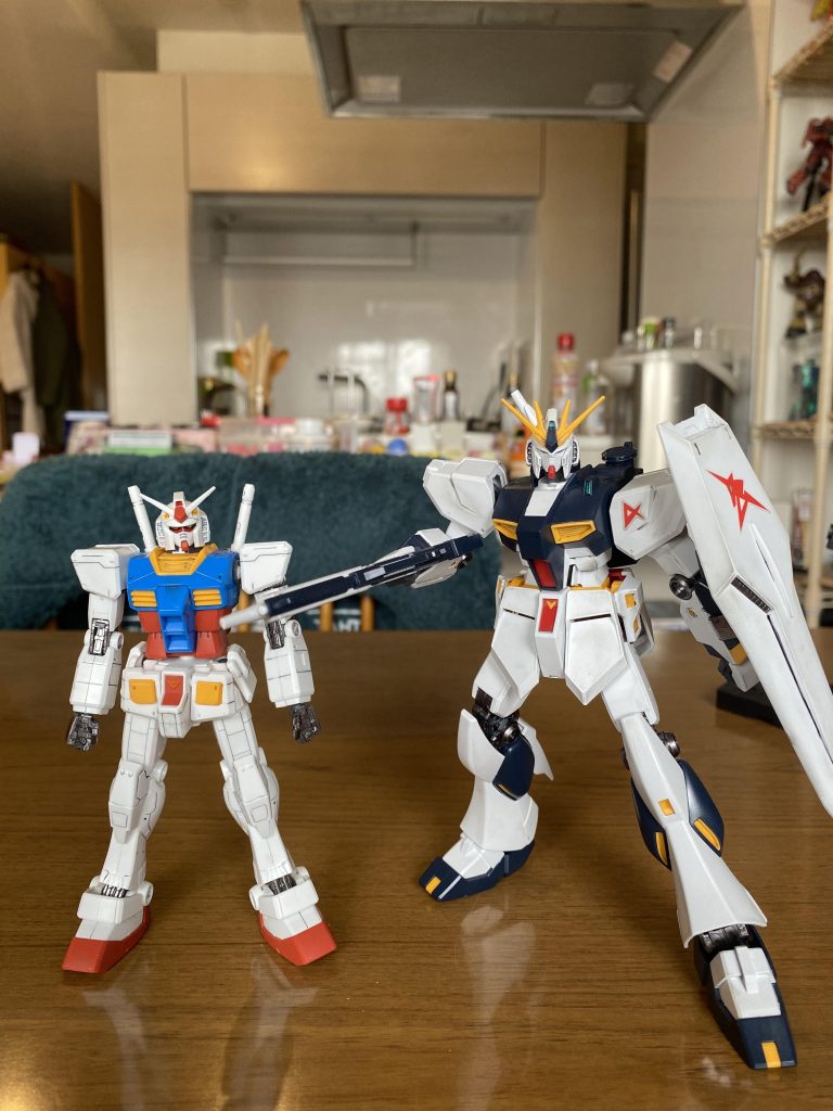 ファーストとの比較。デカイ。