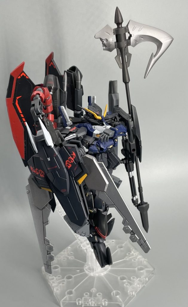 もちろん、ドラゴンハングも取り入れてみましたが、こちらはナタクのような雰囲気になるようにしてみました☝🏻ボールデンアームアームズを赤く塗ってみたらそれっぽくなってくれて、かつグリグリと動かせるので触ってて楽しいですね👍🏻