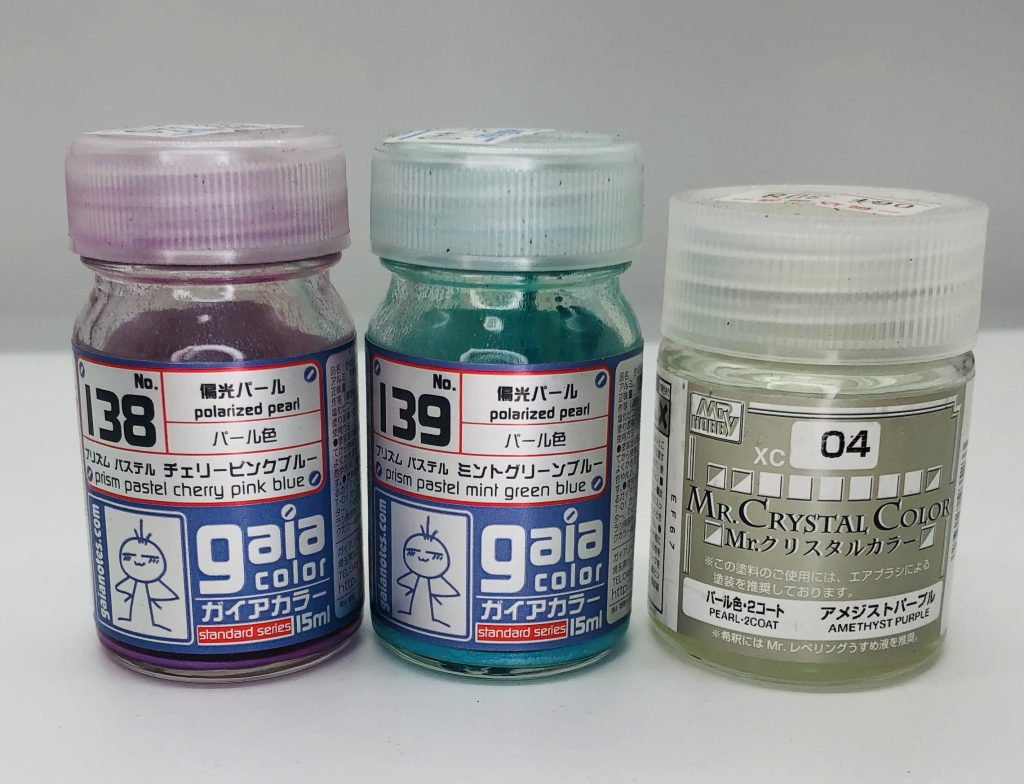 今回試した主な塗料達✨本体白部分にアメジストパープルふいているのですが、画像では全然わからない感じに😭チェリーピンクブルーも実際はギランギランなんですけど画像ではイマイチ😭照明不足を痛感しました😭