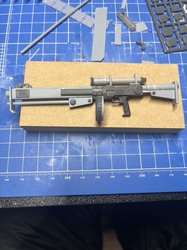 武器はオリジナルで作成しました