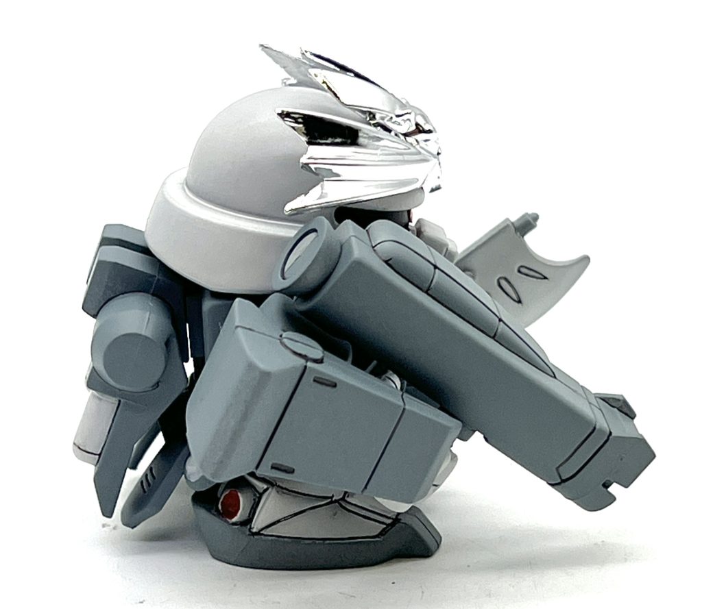 新殺駆だけ刀が無いんすよねー。欲しい所ですが長ーいのしかないのでとりあえずオノとザクIIIのバズーカだけ。古殺駆と今殺駆もちゃんと塗っちゃいましょうかねー。