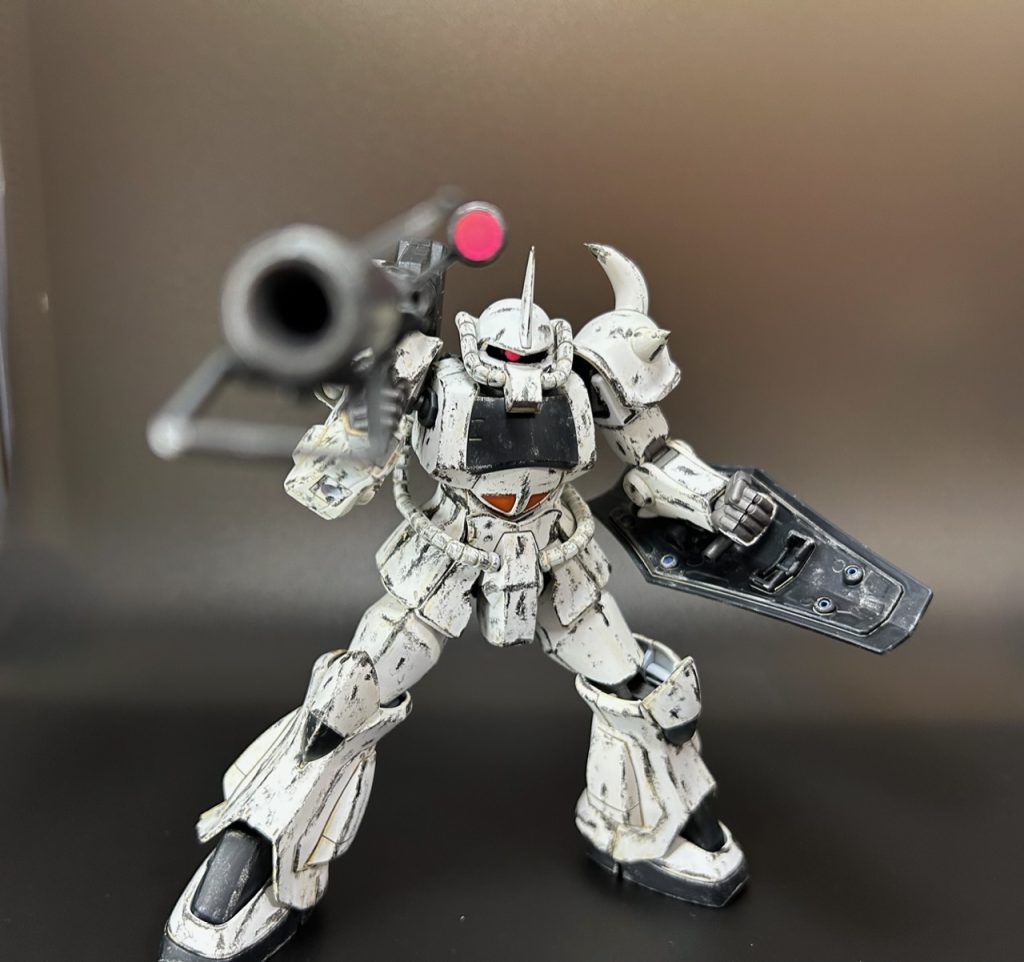 バズーカはザクバズーカではなく、HGUCイフリートシュナイド付属のジャイアントバズを使用しました。