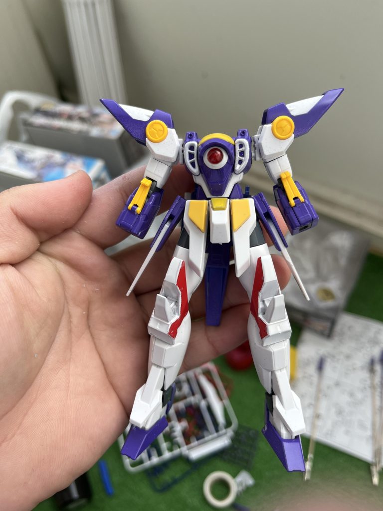 ここまで見ていただきありがとうございます!まだまだ塗装は不慣れな部分が多く綺麗な塗装では無いかもしれません💦でも製作している時に期待が出来上がっていき、上の写真のようになっていくときの興奮は何も何も変え難い瞬間だと常々思います笑笑少しでも楽しんでいただけていればとても嬉しいです‼︎