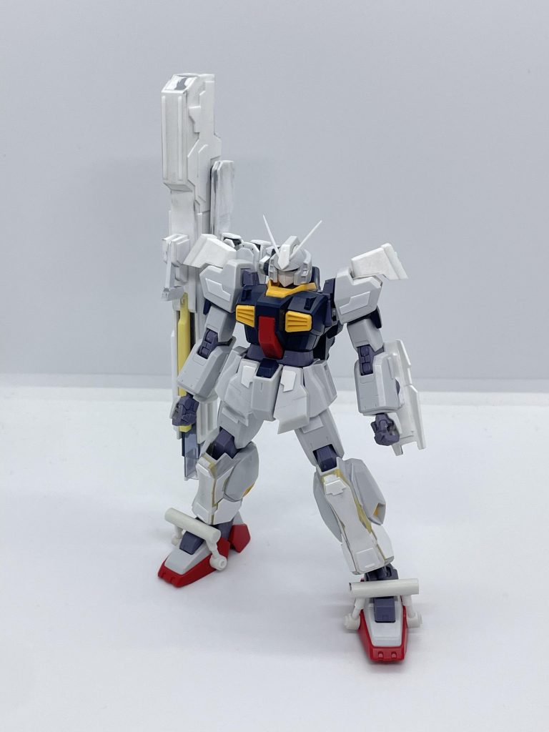 塗装前の正面です。