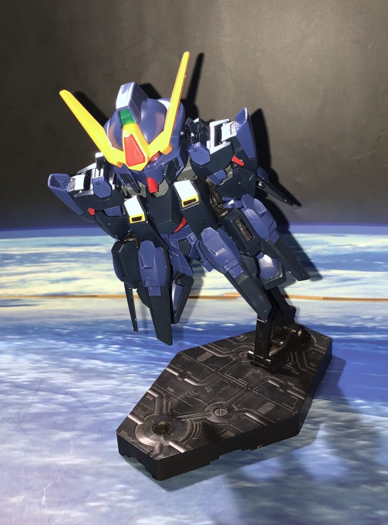 差し替えで高速移動形態に変形可能