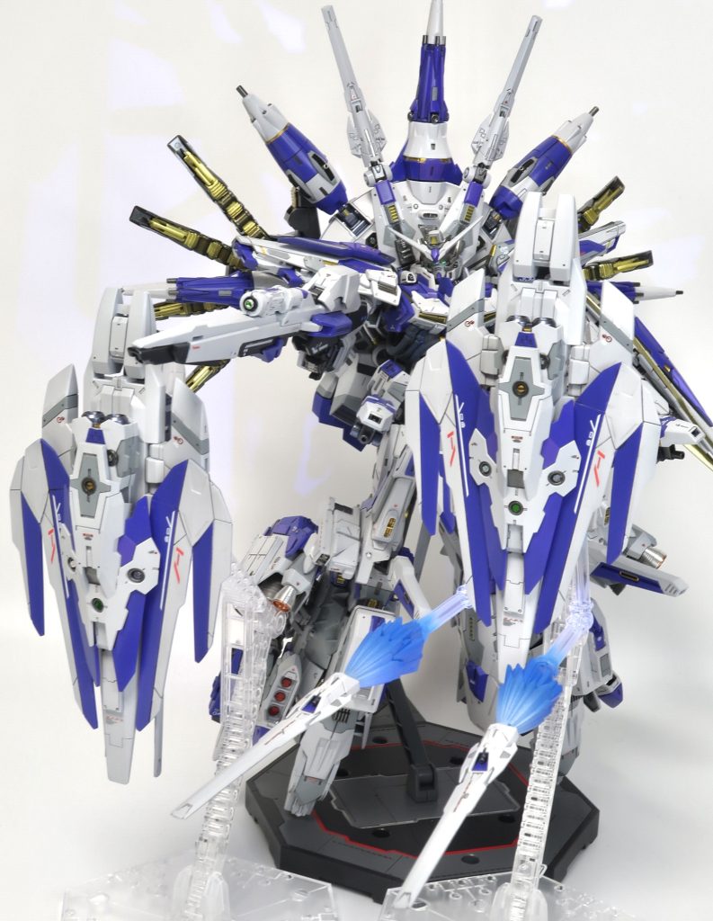 腰のバインダーはシールドドラグーンに