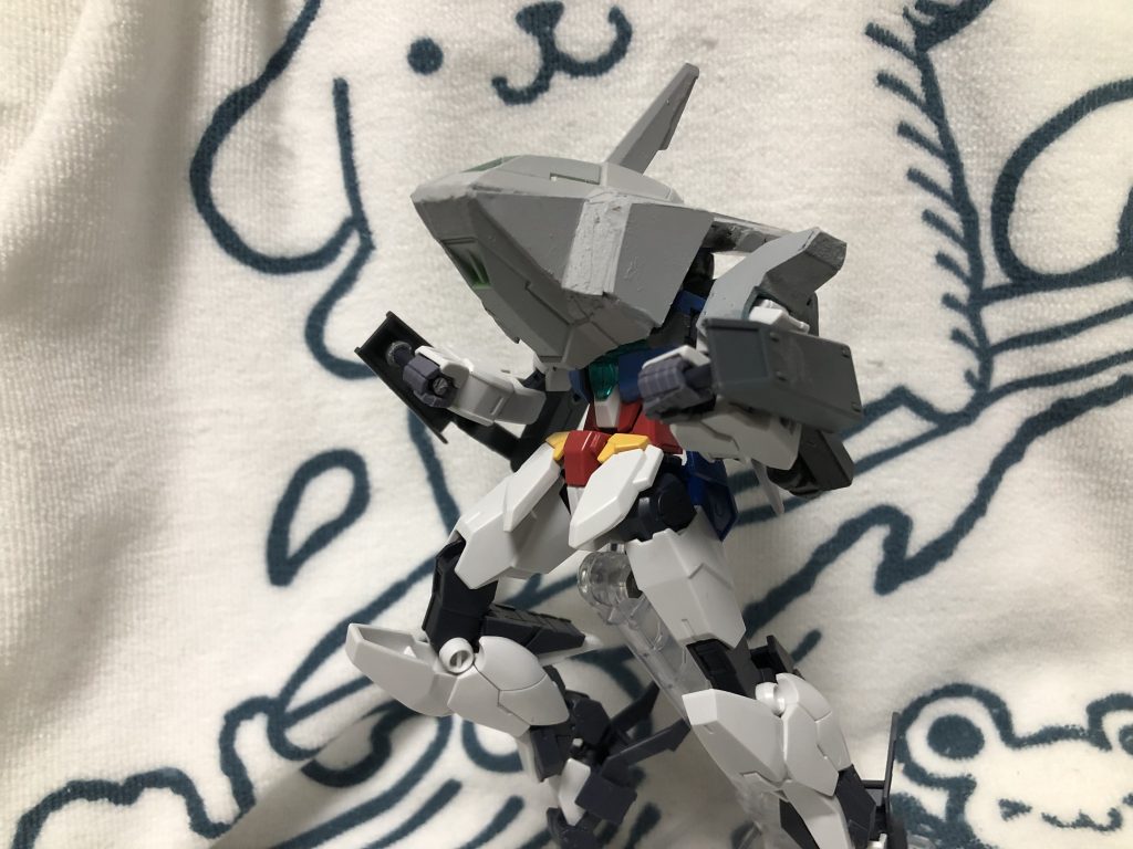 メテオホッパーのパーツ使ってるので頭の所にツノを生やすことが可能(オリジナル要素)ラムアタックも可能です。