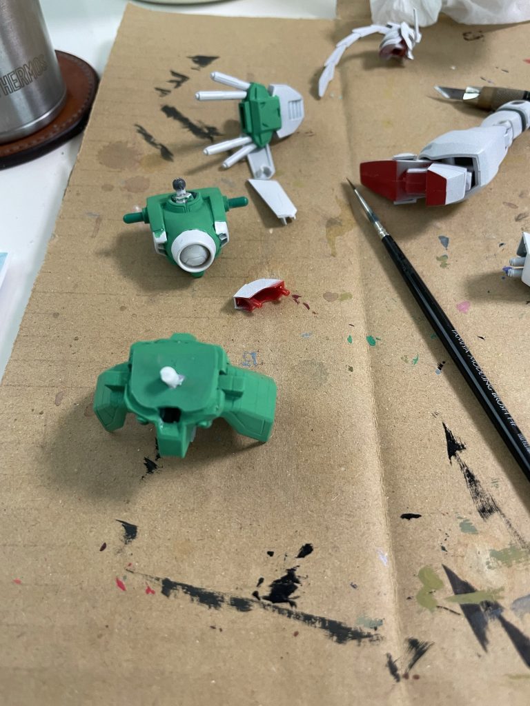 色塗りはアクリルガッシュで