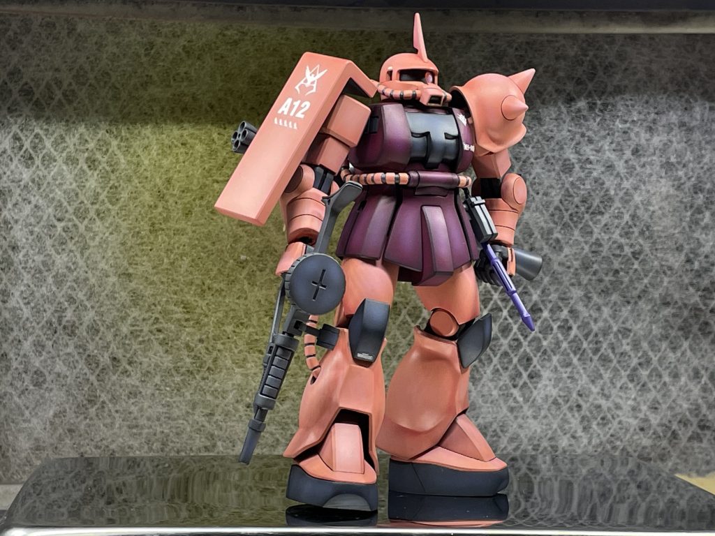 ガンダムカラーのシャアレッドとシャアピンクを使ってグラデーション風塗装してみました