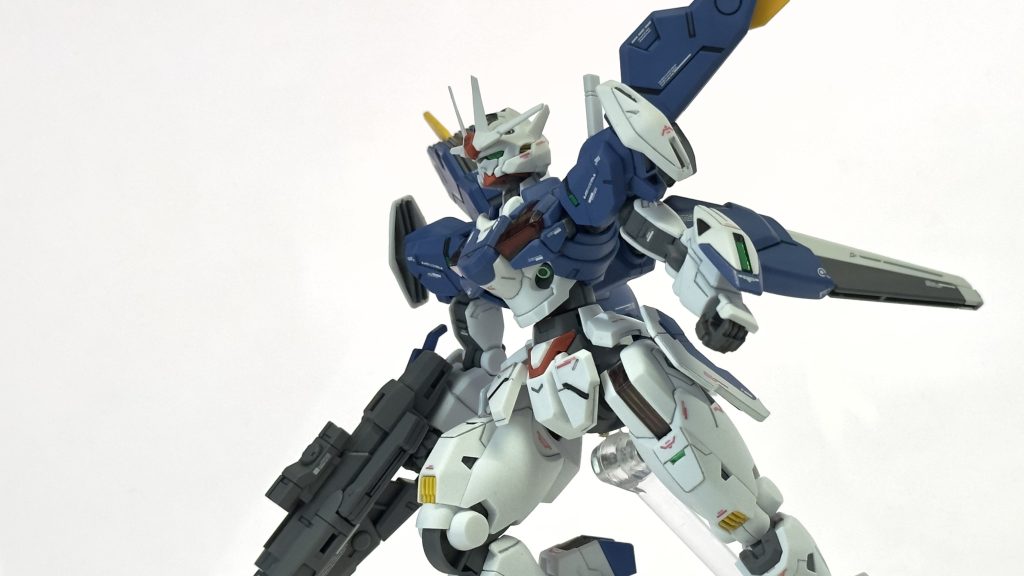 撮った後で肩のビットが上下逆だと気づきました…