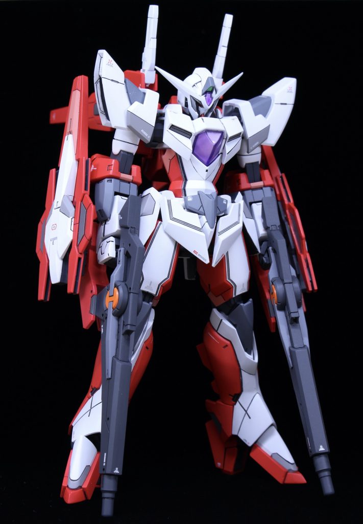 『真』なんて書きましたが、リバーシブルガンダムから、ライフルとシールドとその他のパーツを少々取り付けただけです…笑ガンダム系はトリコロールのイエロー部分をグレーにすることでかなり印象が変わるので、今回もイエローは全てグレーに変更しています。そして今回は光陽オリエントジャパンさんの『太黒門』を使い苦手だった黒背景にて撮影してみました！『太黒門』、最強の黒背景だと思います🤣👍