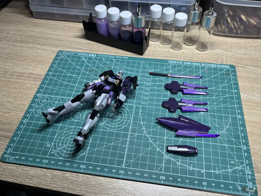 こうやって撮るとモデラーっぽいですね〜