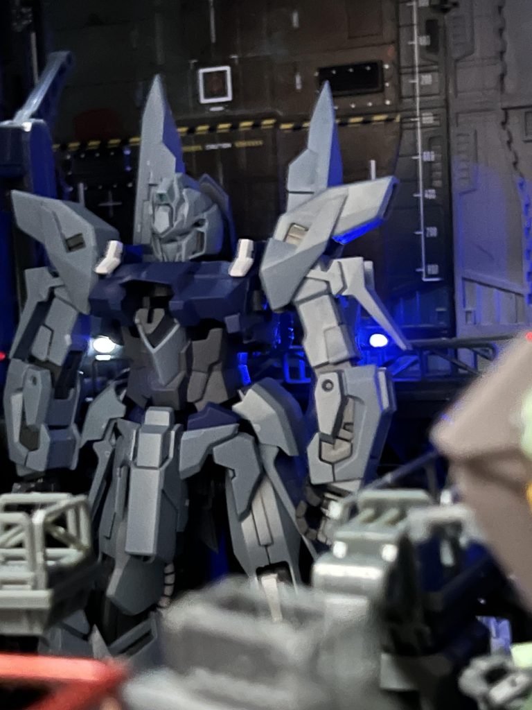 AE & 地球🌏連邦軍ロンド•ベル部隊ネェルアーガマ内MS格納庫ジオラマ–7枚目/制作者：SINANJU