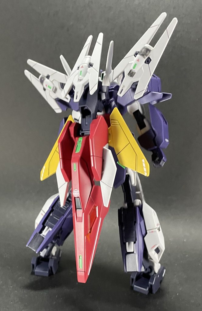 ユーラヴェンガンダムのバックショット！