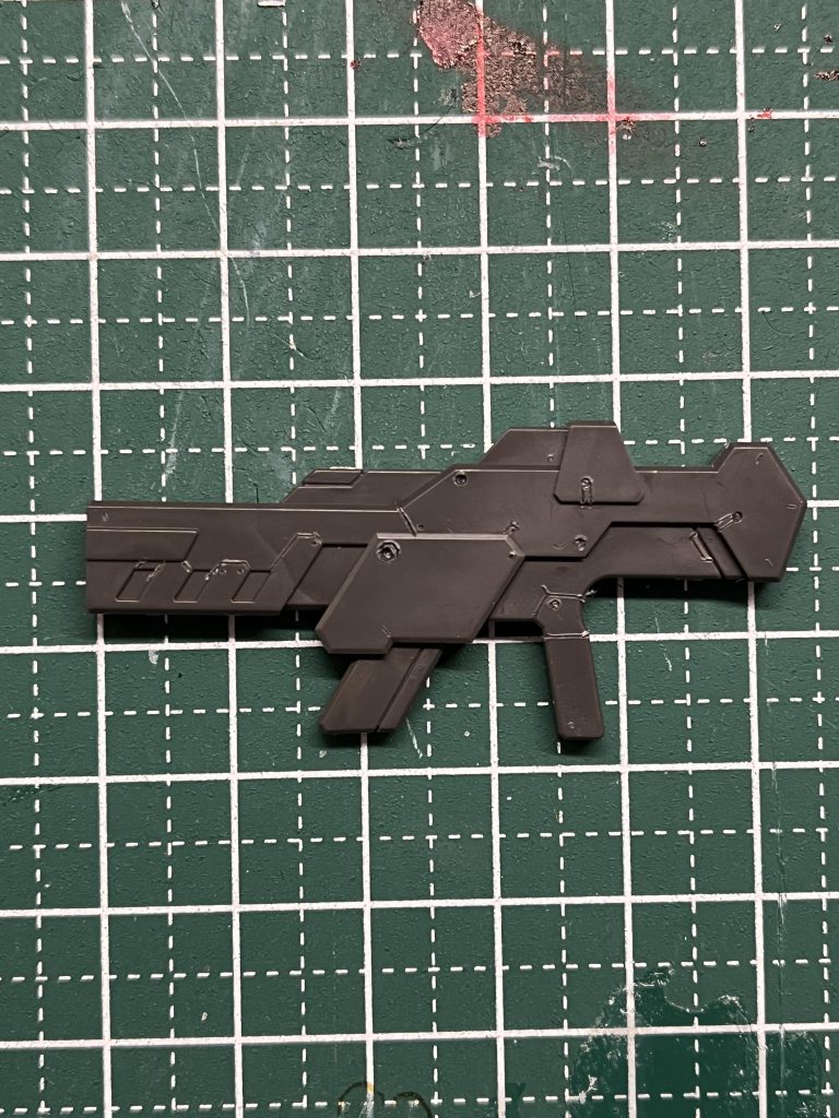 オマケでディランザのライフルを持たせています。