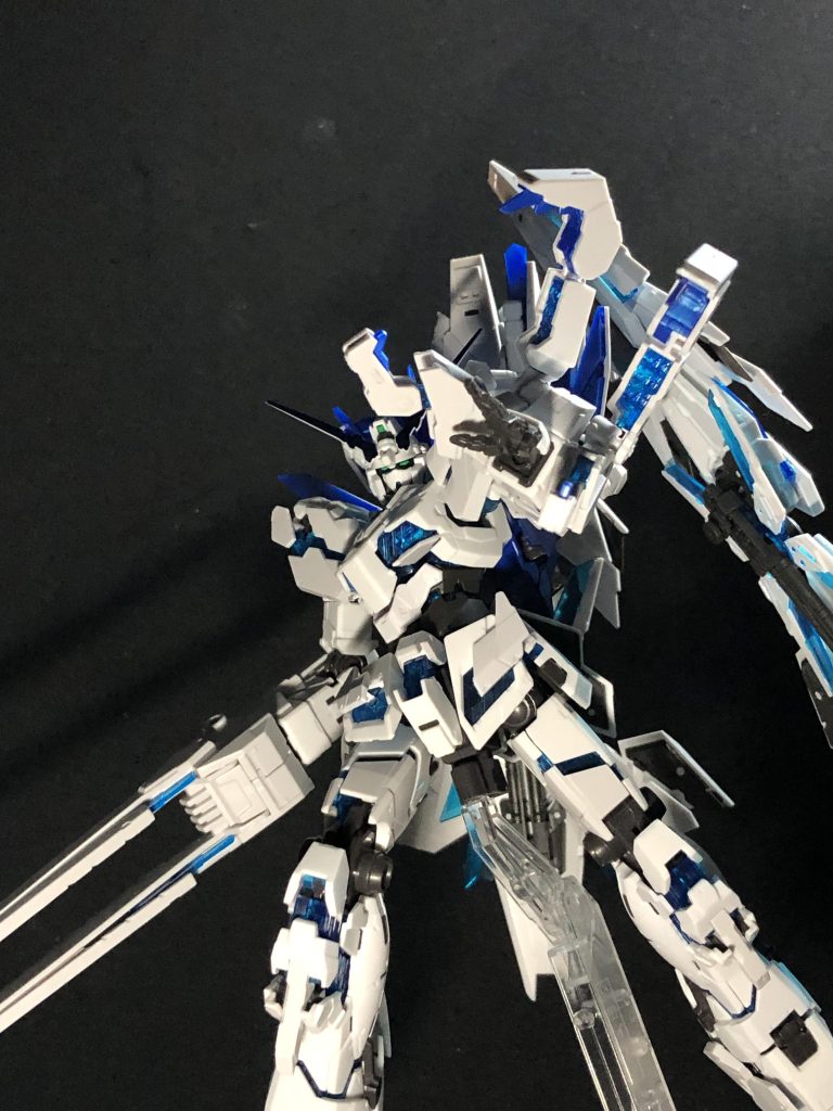 アームドアーマーDEのスタビライザーを外すことでフルアーマー・ユニコーンガンダム プランBを再現可能
